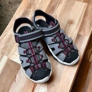 Cat & Jack closed toe sandals